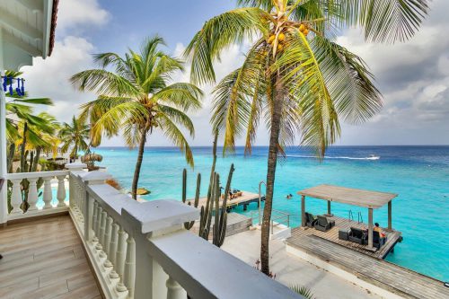 Belmar Oceanfront Apartment 12 located directly on the sea with diving facilities