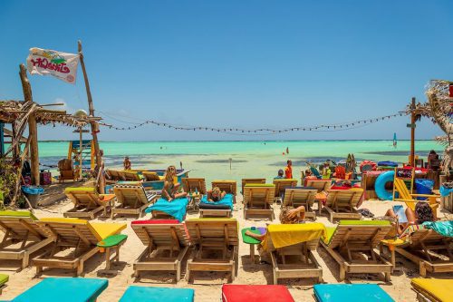 Beach-studio Spock bij windsurfparadijs Lac Bay