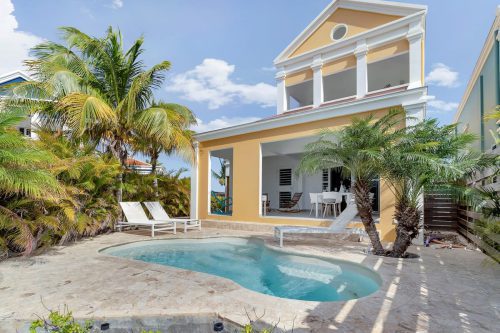 Casa Leeward met privézwembad aan het water van de Laguna Marina