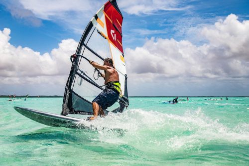 Beach-studio Shaka bij windsurfparadijs Lac Bay