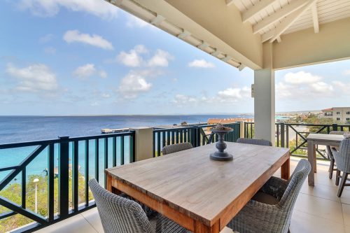 ChaChaCha Penthouse on the Bay with a mature palm garden and spectacular views of Klein Bonaire