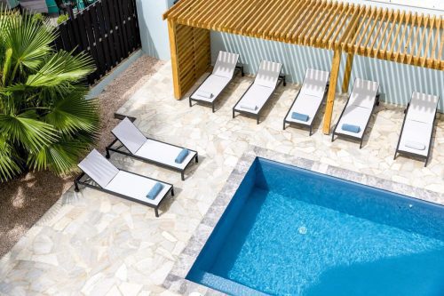 Liv Inn Bonaire  with pool and beautifully situated in the wind