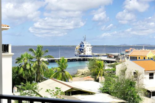 Bonaire Beach Apartments 16 with a refreshing communal pool and spectacular views of Klein Bonaire