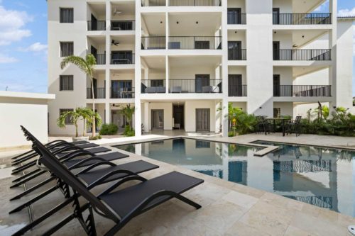 Bonaire Beach Apartment 5 with a refreshing shared pool and close to the sea