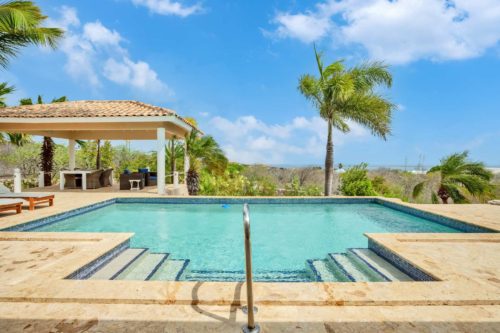 Bonaire I Love View met een heerlijk grote buitenruimte met privézwembad en prachtig uitzicht op Klein Bonaire